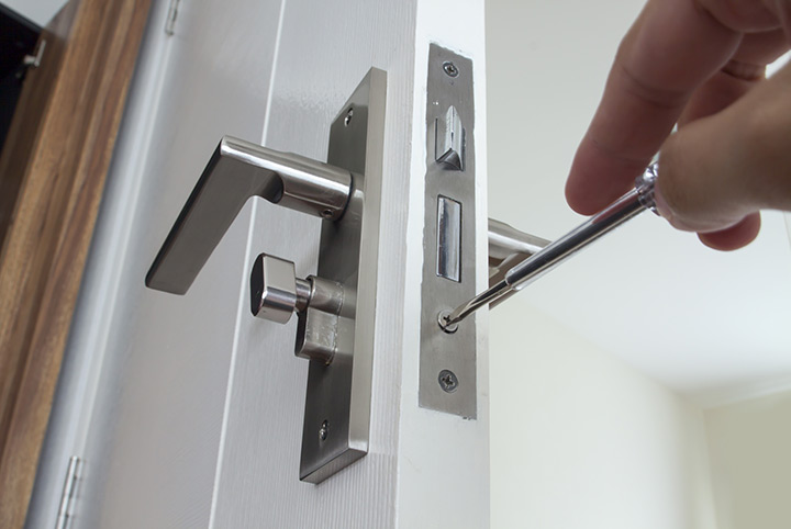 Our local locksmiths are able to repair and install door locks for properties in Killamarsh and the local area.